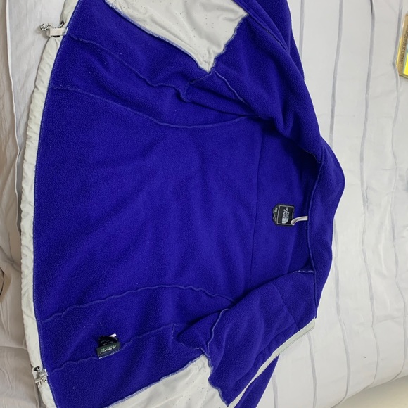 Women’s North Face Fleece Jacket - Picture 6 of 6
